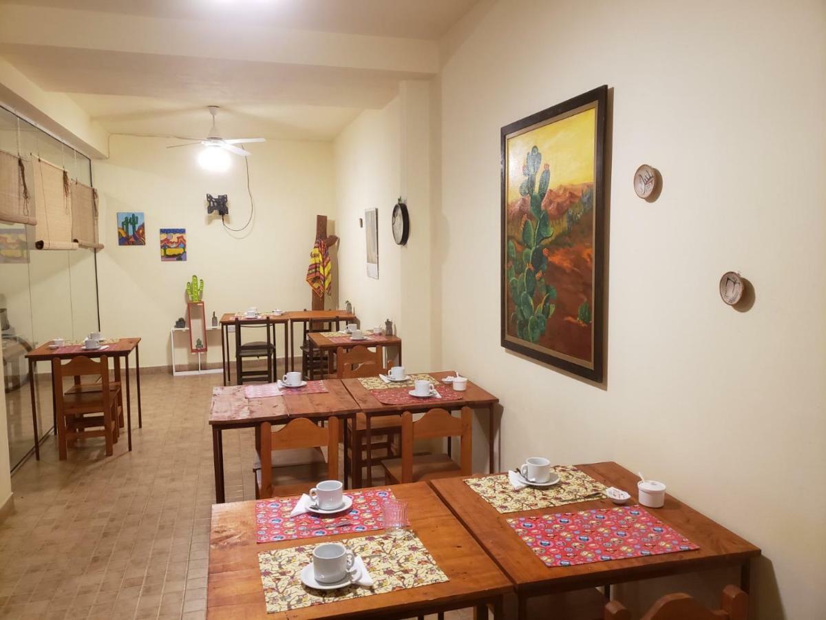 Hôtel Casa Cactus Cafayate Extérieur photo